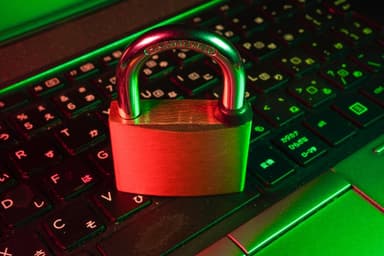 How to access a Linux server through SSH and config key pairs?